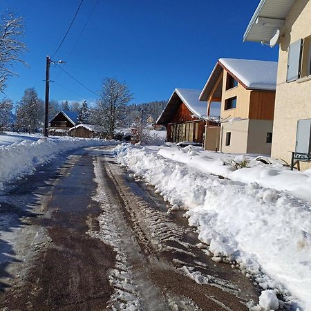 Fab Apartment Saint-Point-Lac Bagian luar foto